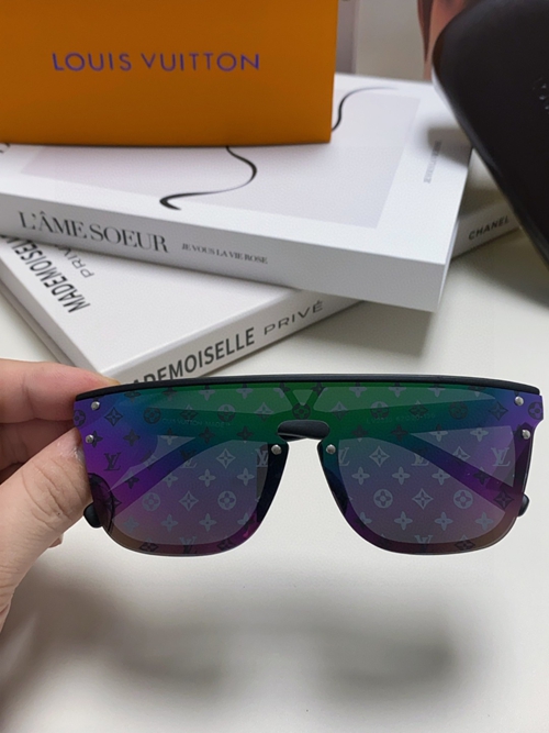 ルイヴィトンサングラス内部構造